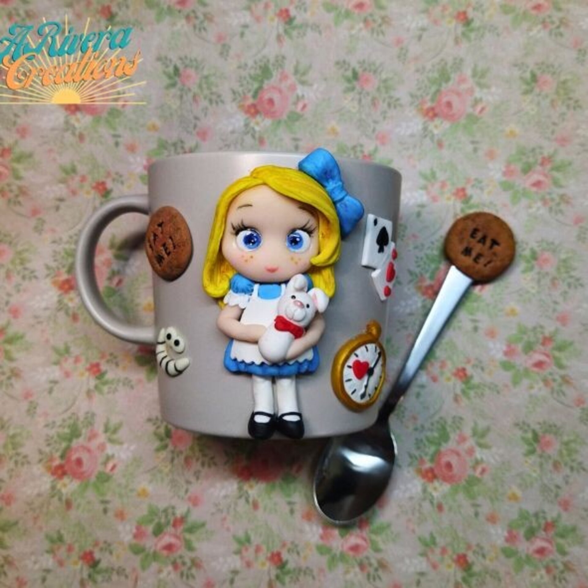 TAZA ALICIA EN EL PAÍS DE LAS MARAVILLAS, TAZA DECORADA CON ALICIA, CUCHARIILA - 2